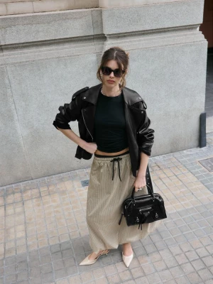 Obrázek produktu Stradivarius Kostkovaná Maxi Sukně Balonového Střihu Beige
