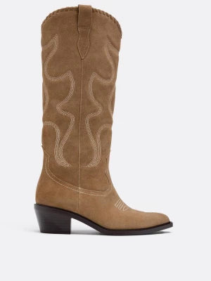 Obrázek produktu Stradivarius Kozačky Cowboy Na Podpatku Z Kůže Béžová