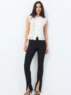 Obrázek produktu Stradivarius Krajkový Top S Olivkami White