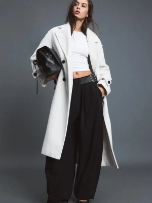Obrázek produktu Stradivarius Dlouhý Kabát Oversize S Jemným Povrchem White