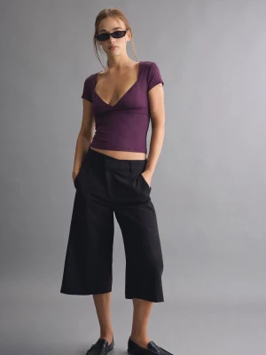 Obrázek produktu Stradivarius Tričko Z Polyamidu S Výstřihem Do V A Mini Rukávy Purple
