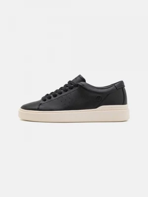 Obrázek produktu Tenisky Clarks černá