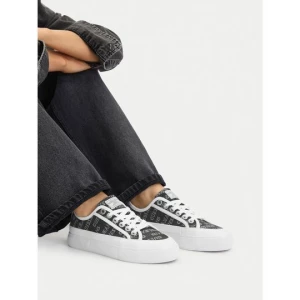 Obrázek produktu Tenisky Guess Jeans CWBEO-GJ13456 Černá