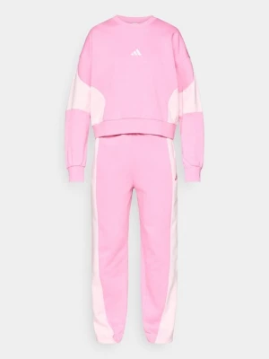 Obrázek produktu Tepláková souprava Adidas růžová