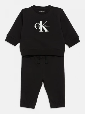 Obrázek produktu Tepláková souprava Calvin Klein Jeans černá