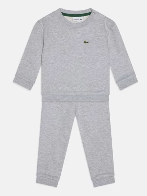 Obrázek produktu Tepláková souprava Lacoste
