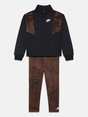 Obrázek produktu Tepláková souprava Nike hnědá