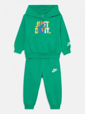 Obrázek produktu Tepláková souprava Nike tmavě zelená