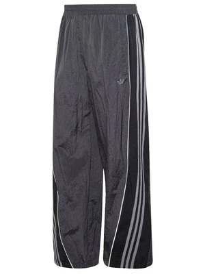 Obrázek produktu Teplákové kalhoty adidas Originals černá
