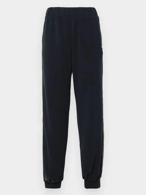 Obrázek produktu Teplákové kalhoty EA7 Emporio Armani černá