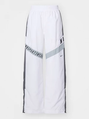 Obrázek produktu Teplákové kalhoty Nike