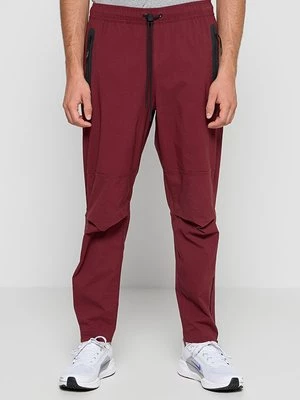 Obrázek produktu Teplákové kalhoty Nike bordeaux