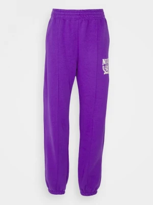 Obrázek produktu Teplákové kalhoty Nike fialová