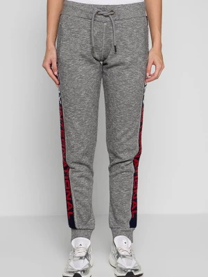 Obrázek produktu Teplákové kalhoty Superdry