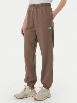 Obrázek produktu The North Face Teplákové kalhoty Evolution Simple Dome NF0A8CWV Světle hnědá Regular Fit