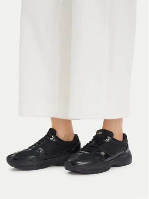 Obrázek produktu Tommy Hilfiger Sneakersy Modern Runner Shiny Leather FW0FW09413 Černá
