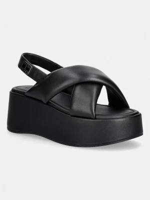 Obrázek produktu Tommy Jeans sandály na platformě dámské kožené TJW PADDED STRAPS WEDGES černá