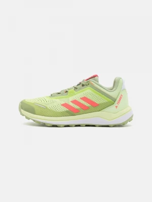 Obrázek produktu Trekingové boty Adidas světle žlutá