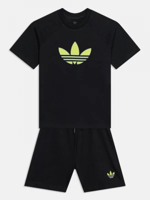 Obrázek produktu Triko s potiskem adidas Originals černá