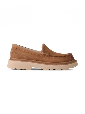 Obrázek produktu UGG Semišové mokasíny UGG Ascot Lug hnědá