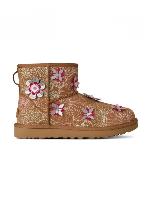 Obrázek produktu UGG Semišové sněhule W Classic Mini Meadow hnědá
