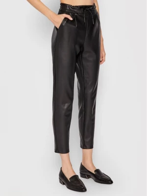 Obrázek produktu Vero Moda Kalhoty z imitace kůže Eva 10205737 Černá Relaxed Fit