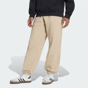 Obrázek produktu VOLNÉ FLÍSOVÉ KALHOTY TREFOIL ESSENTIALS Adidas Khaki Three
