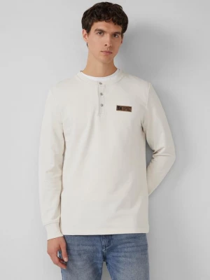 Obrázek produktu Žebrované tričko Henley s nášivkou na štítku s.Oliver krémová