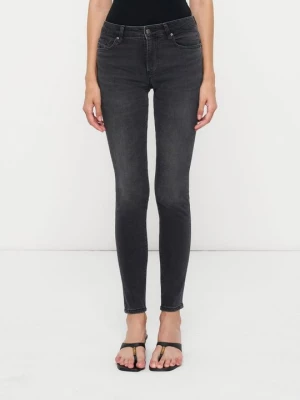 Obrázek produktu Zúžené džíny Armani Exchange černý denim